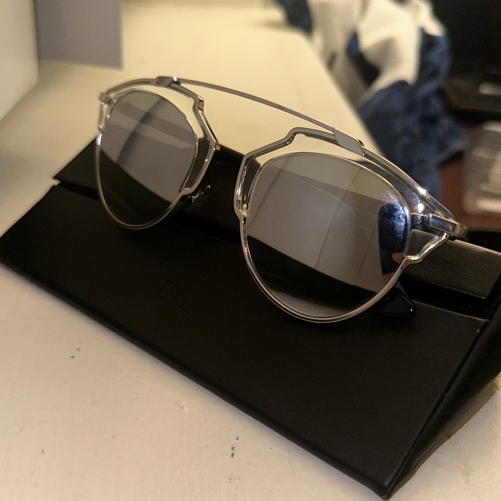 Women’s Dior So Real Silver sunglasses. Used once. New condition - Picture 2 of 8